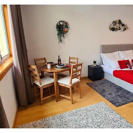 Rentalist Apartaments- Santa Catarina Apartment Porto