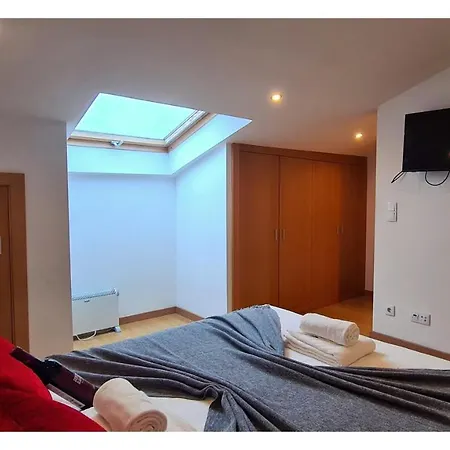 Rentalist Apartaments- Santa Catarina Porto