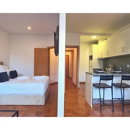 Rentalist Apartaments- Santa Catarina Apartment