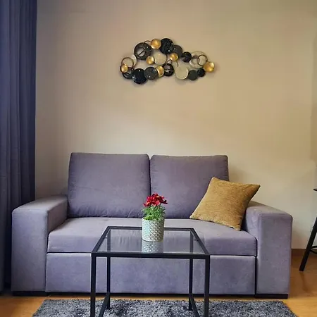 Rentalist Apartaments- Santa Catarina Apartment *